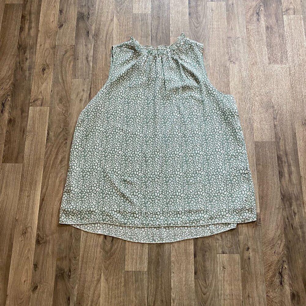 Dokotoo Green Floral Blouse Sleeveless High Neck Size 2XL